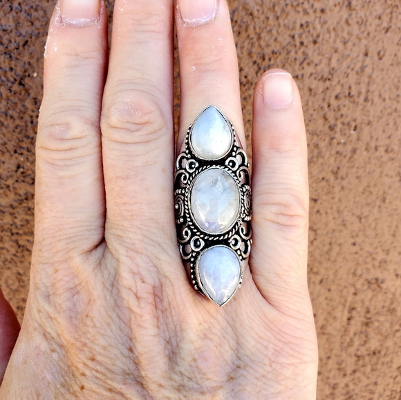 New Rainbow Moonstone 925 Silver Statement Ring. - Picture 8 of 15